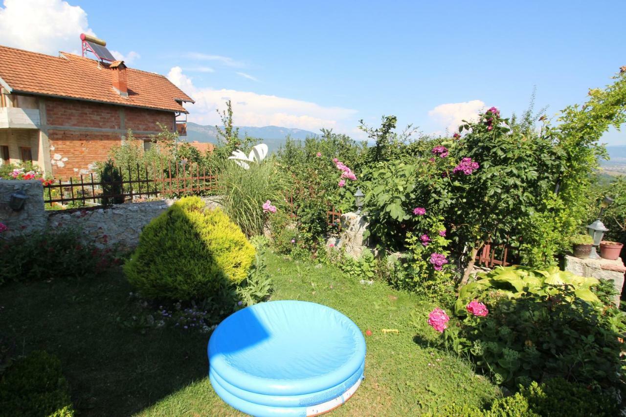 Apartmani Mishe Vevčani Exterior foto